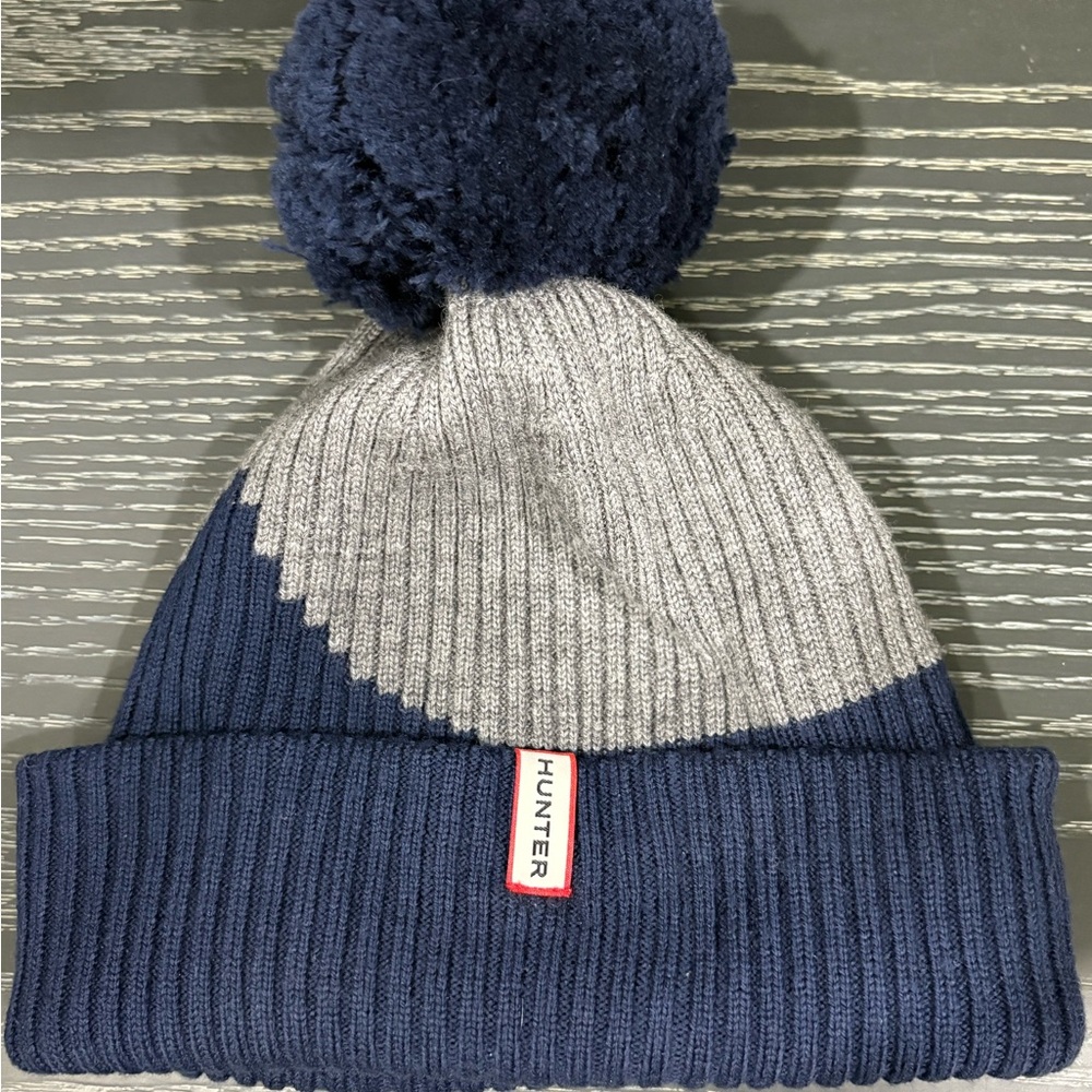 New in box - Hunter Navy and Gray Pom-Pom Beanie